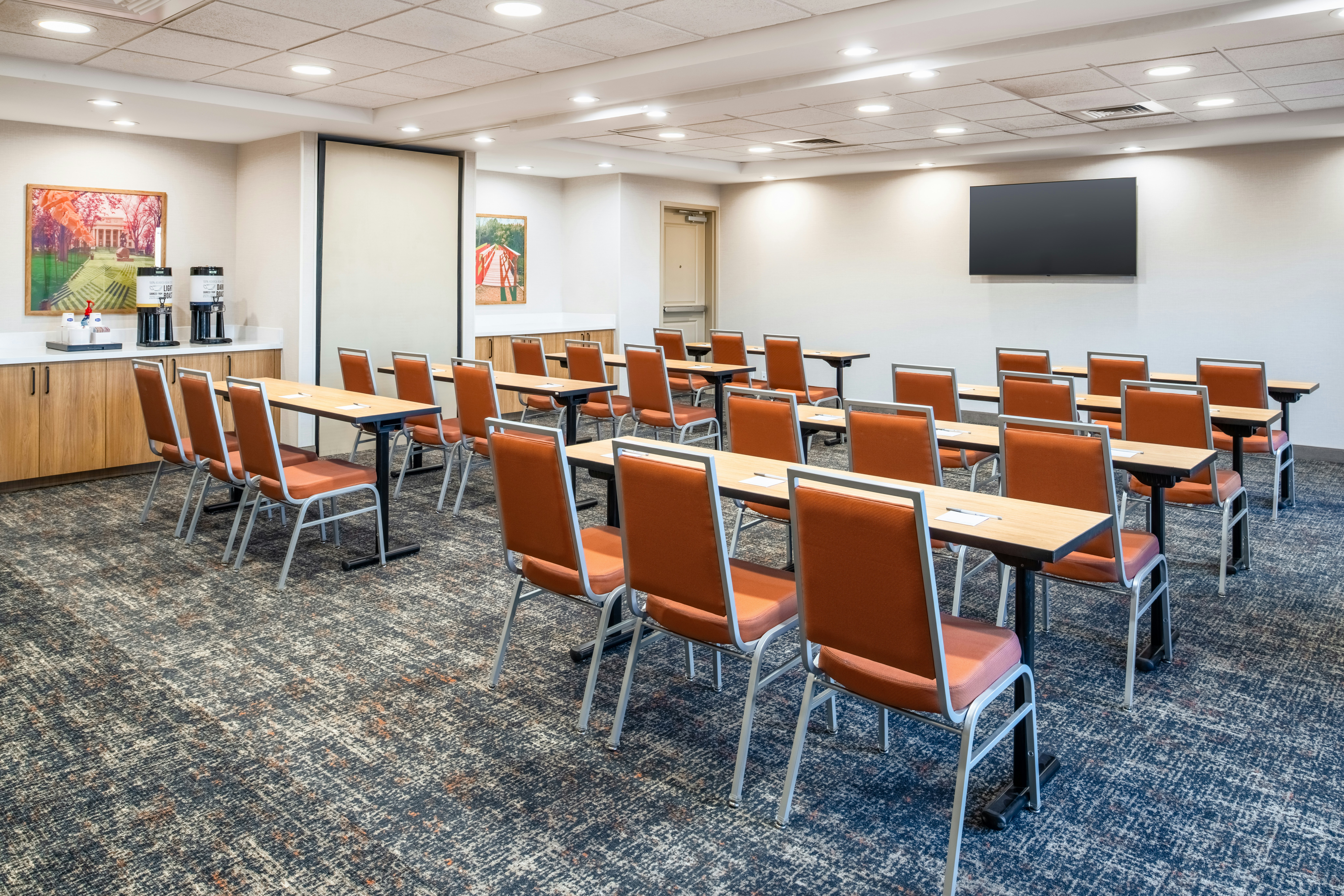 Hampton Inn and Suites Prescott Valley 53/68