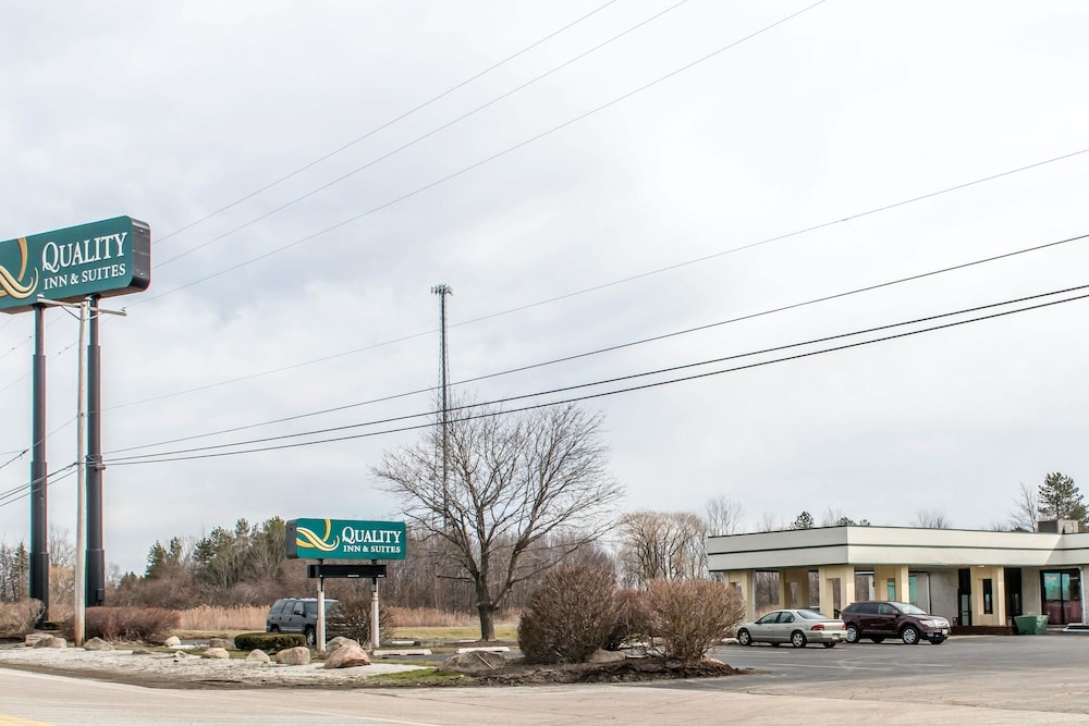 Quality Inn & Suites Fairview - Erie 17/46