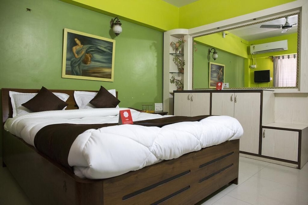 Super, Deluxe, Double Bed