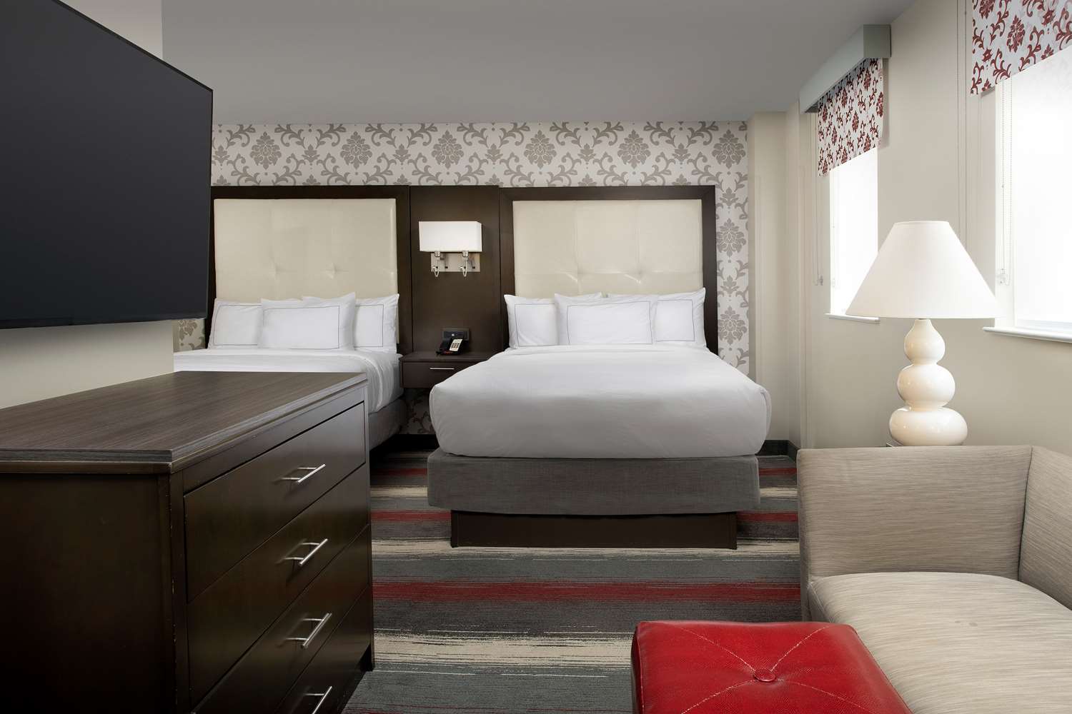 room, 2 queen beds