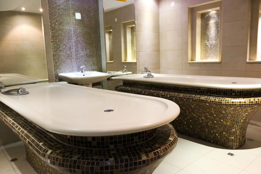 Days Inn by Wyndham Hotel Suites Amman 33/49