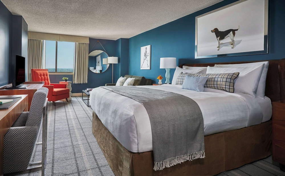 ROOM, KING BED, CORNER, ACCESSIBLE