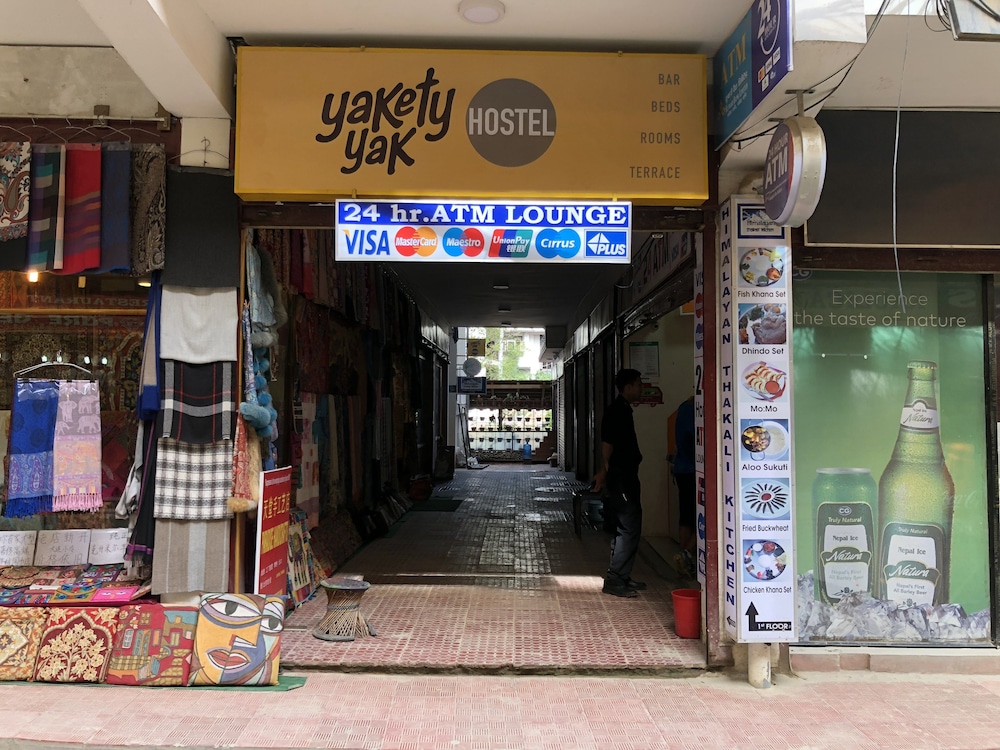 Yakety Yak Hostel 6/65