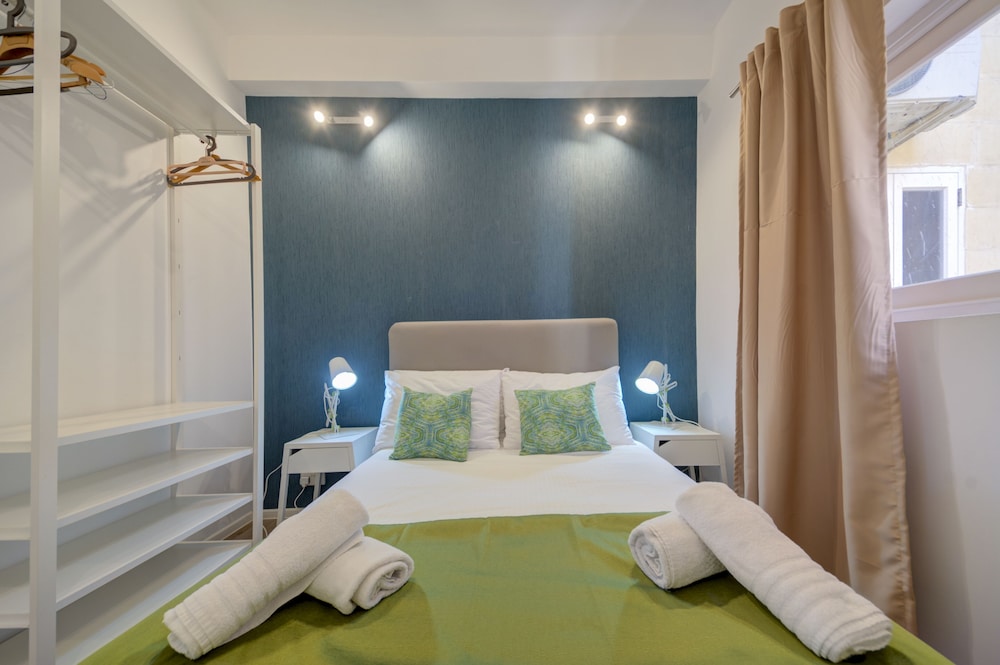 Tritoni harbour suites 23/55