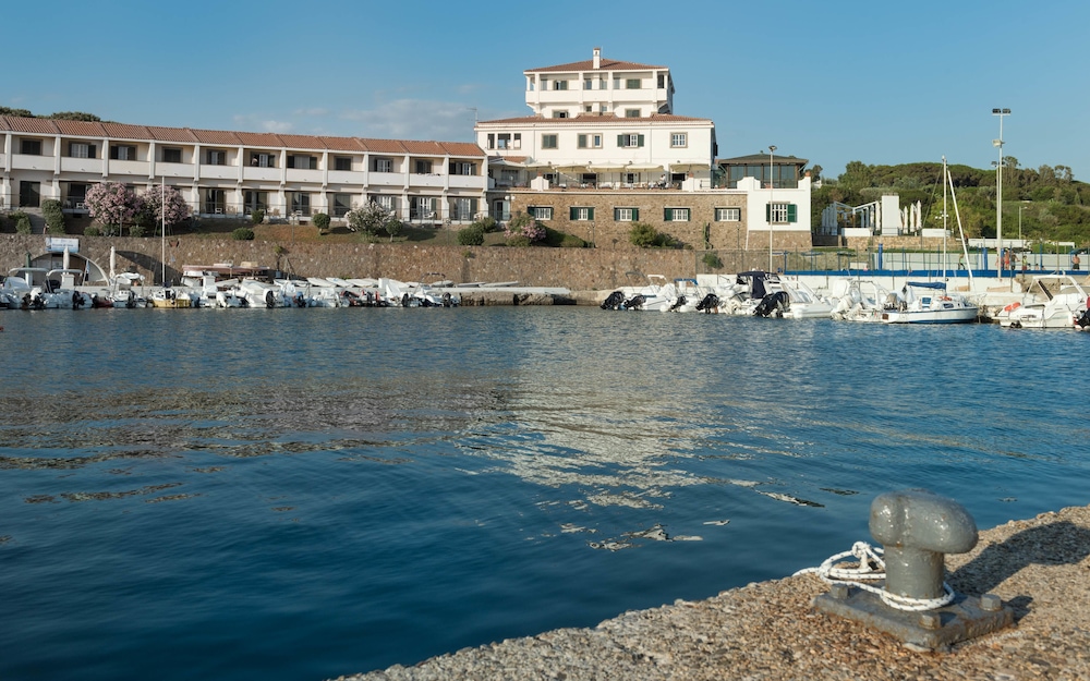 Mercure Civitavecchia Sunbay Park Hotel 58/65