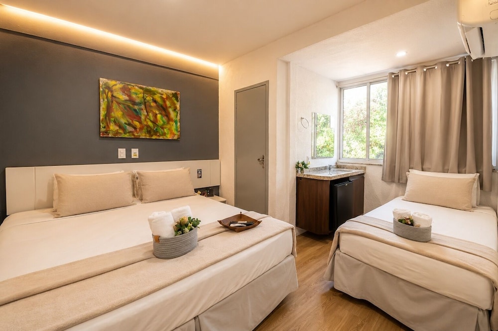 ALPHA PRAIA HOTEL 25/50