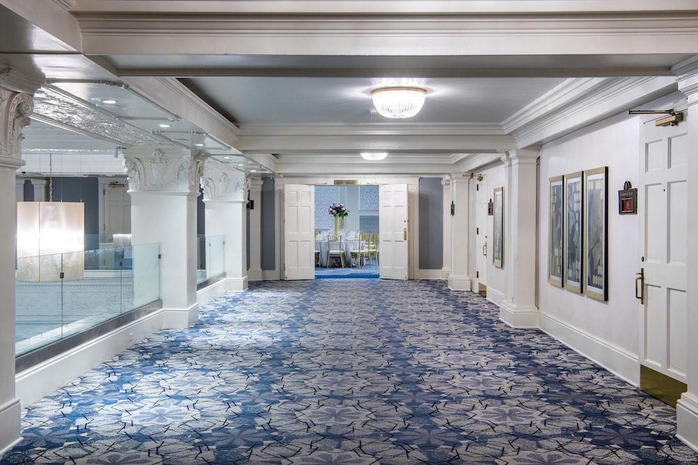The Gunter Hotel 10/27