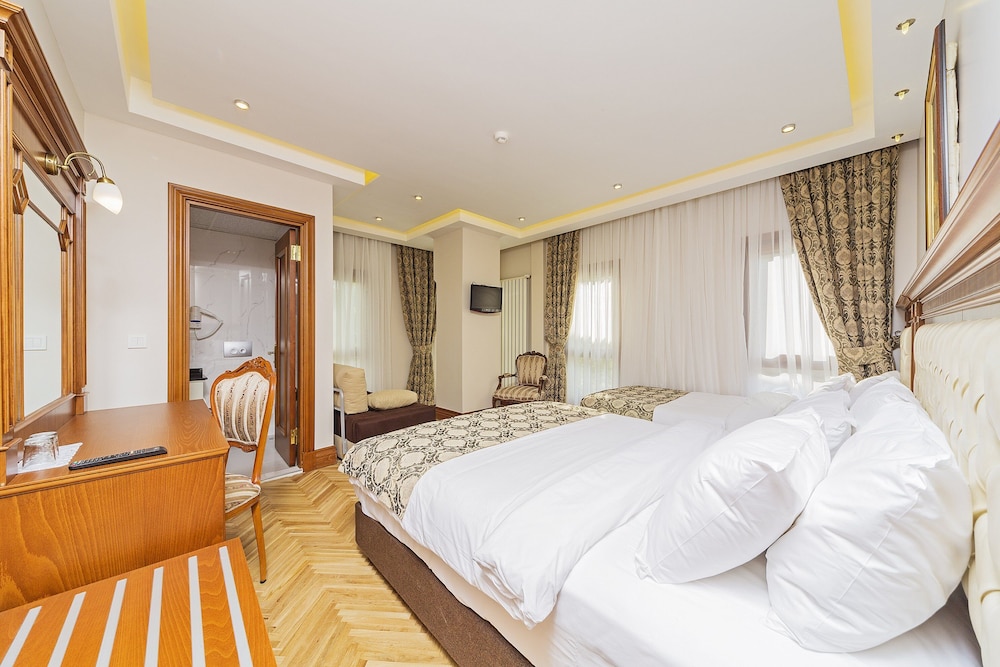 Spectra Hotel 13/43