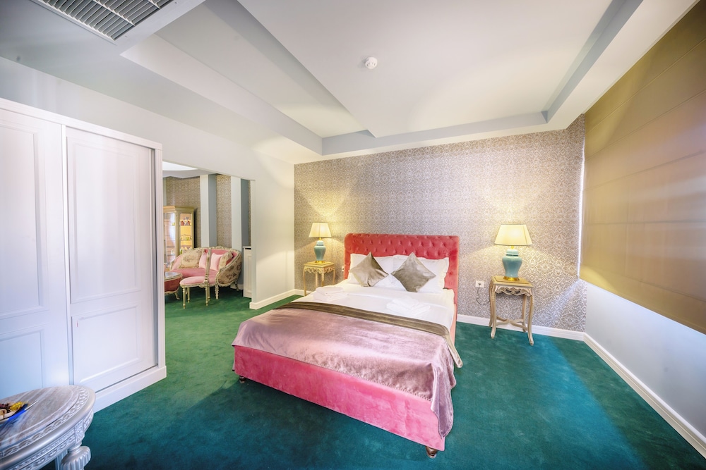 Phoenicia Comfort Hotel 11/51