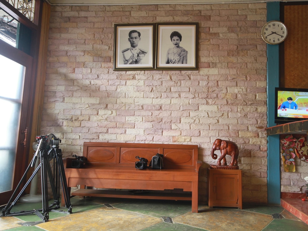 Sri Trang Hotel 18/25