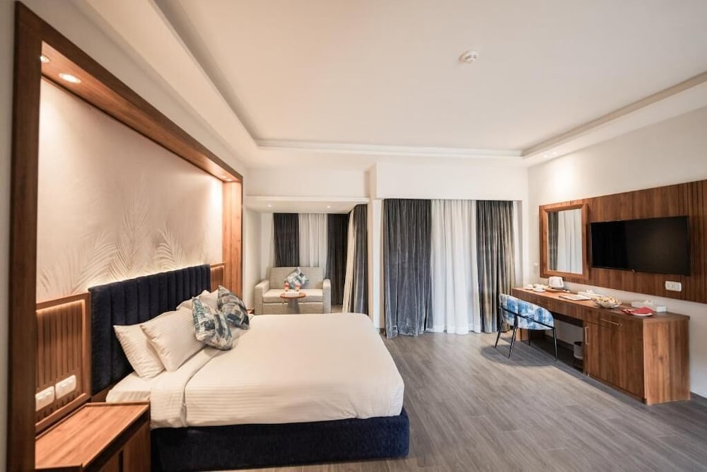 Golden Beach Resort 16/50