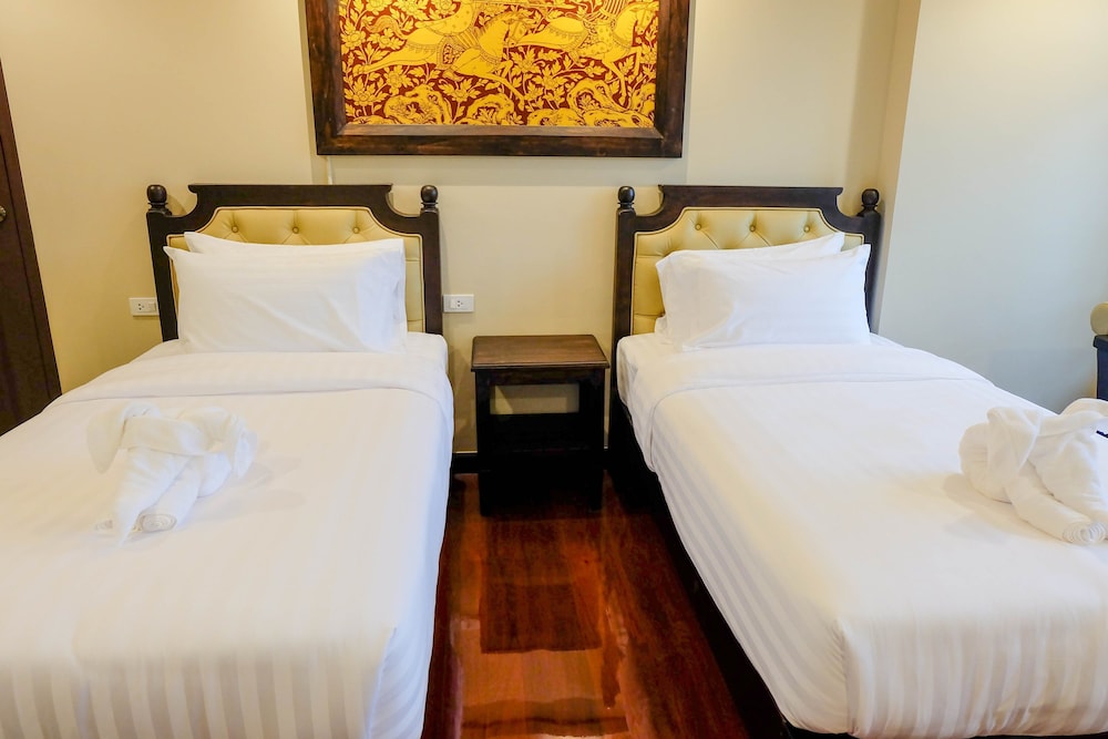 Siri Heritage Bangkok Hotel 12/71