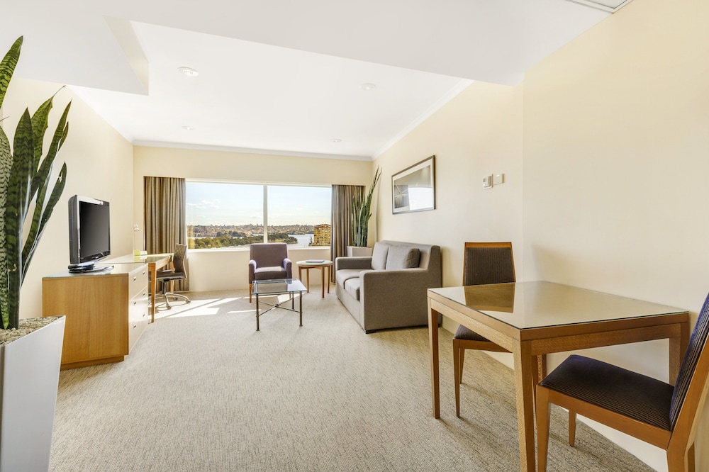Holiday Inn Potts Point 45/78