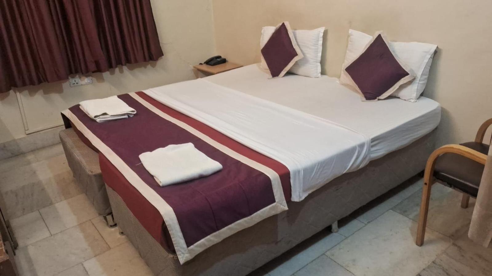 Kstdc Hotel Mayura Chalukya Badami 14/50