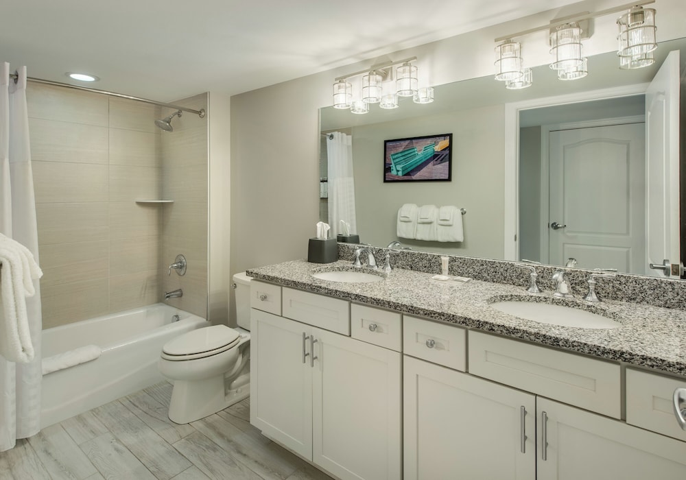 Hyatt Place Dewey Beach 80/80