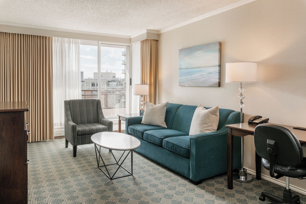 Chateau Victoria Hotel And Suites 50/68