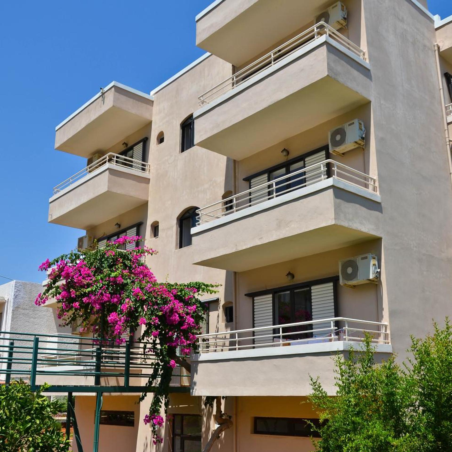 Niko Elen Hotel 9/66