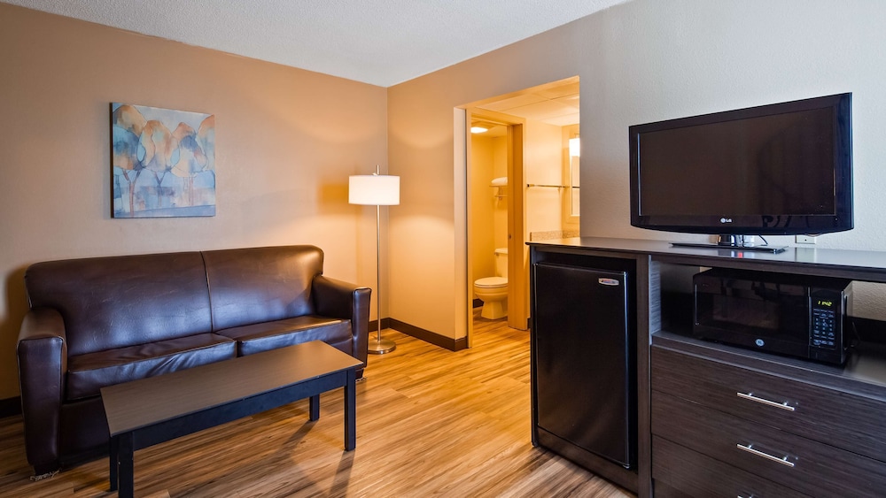 Best Western Toni Inn 36/57