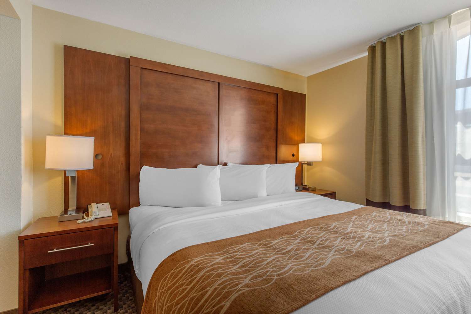 Comfort Inn & Suites SW Houston Sugarland 18/55