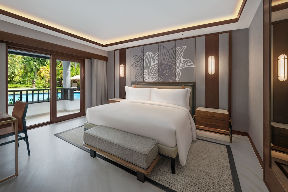 1 Bedroom, Suite, King Bed, Lagoon View