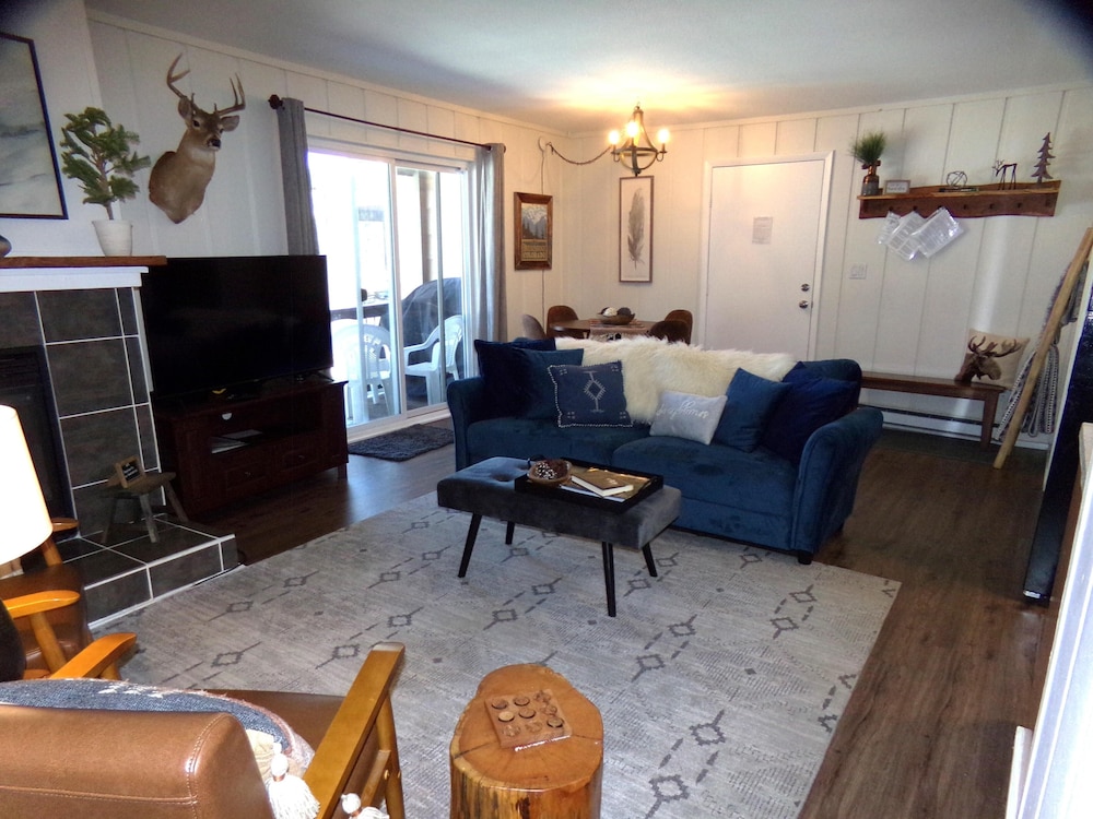 Blue River Condos 3 Bed 2 Bath 21/38