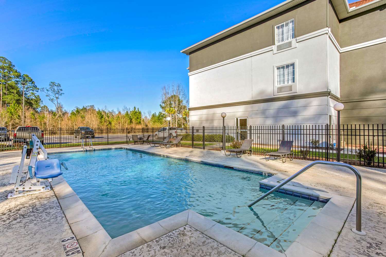 La Quinta Inn Suites By Wyndham Mobile Satsuma Saraland 4/50