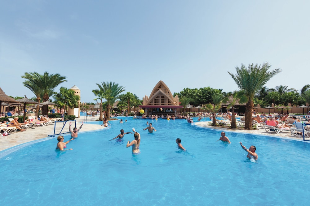 Hotel Riu Funana 26/35