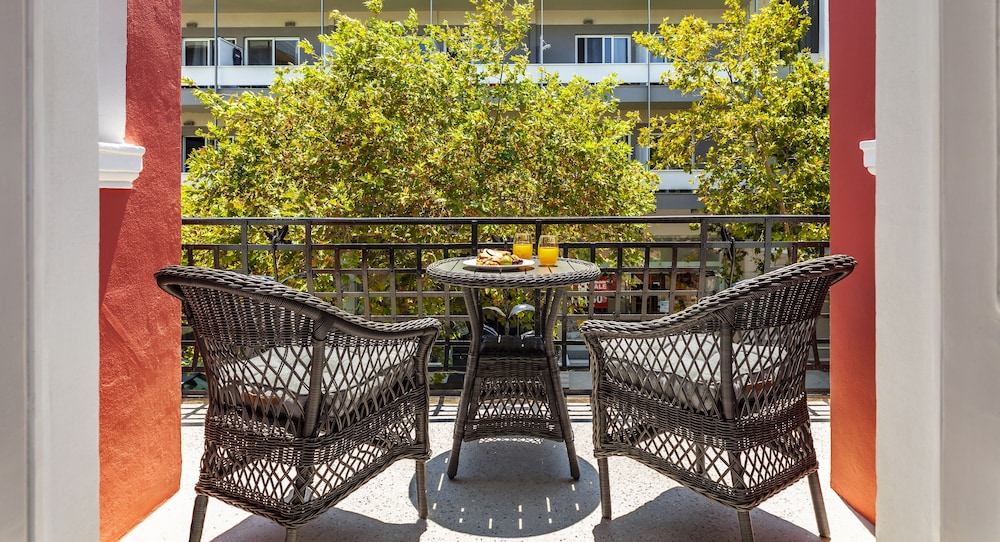 Via Villa Iliotti Rhodos 42/51