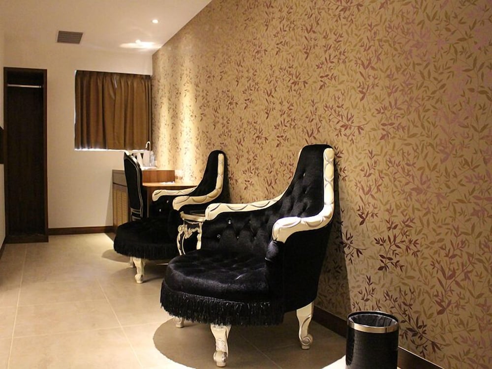 White House Beach Resort 46/71