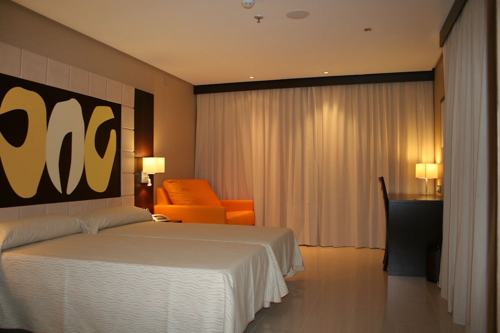 Hotel Magic Sports 12/50
