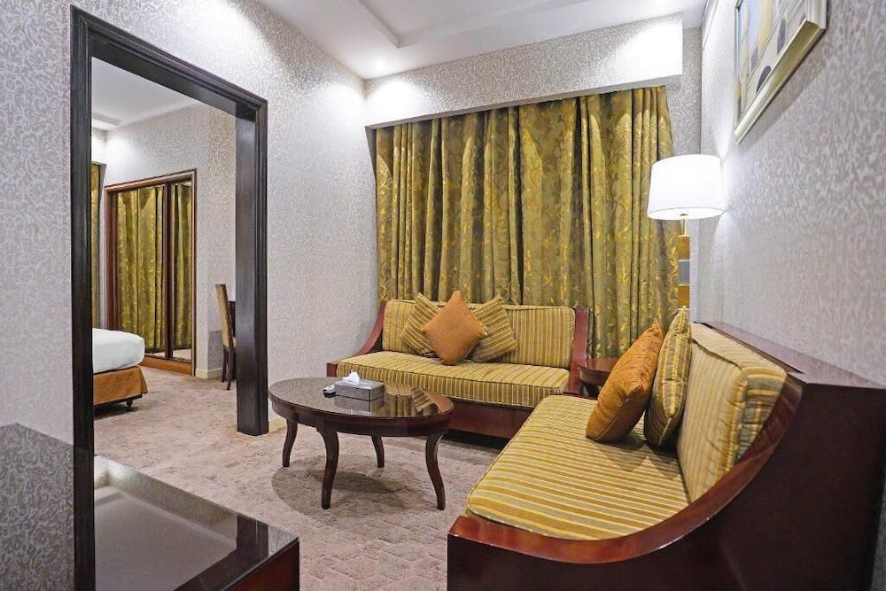 فندق ايكونو باي ليفا مطار جدة(Ekono Hotel (Ex - EKONO by LEVA Jeddah Airport Hotel)) 55/65