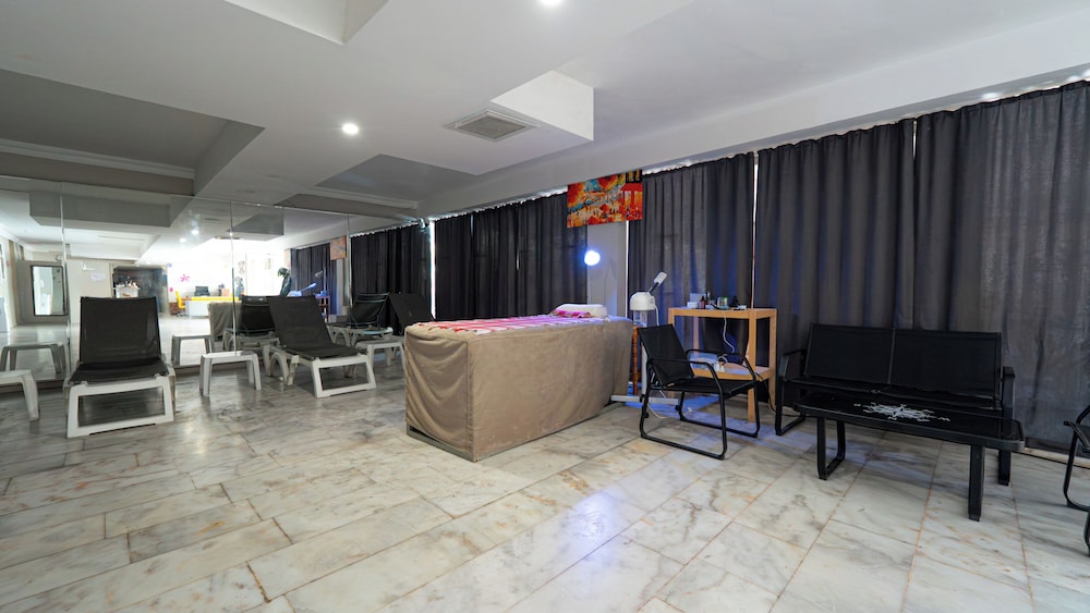 Begonville Hotel 10/50