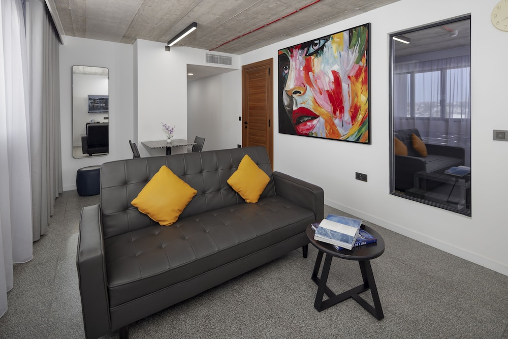 Grands Suites Hotel Residences & Spa 28/50