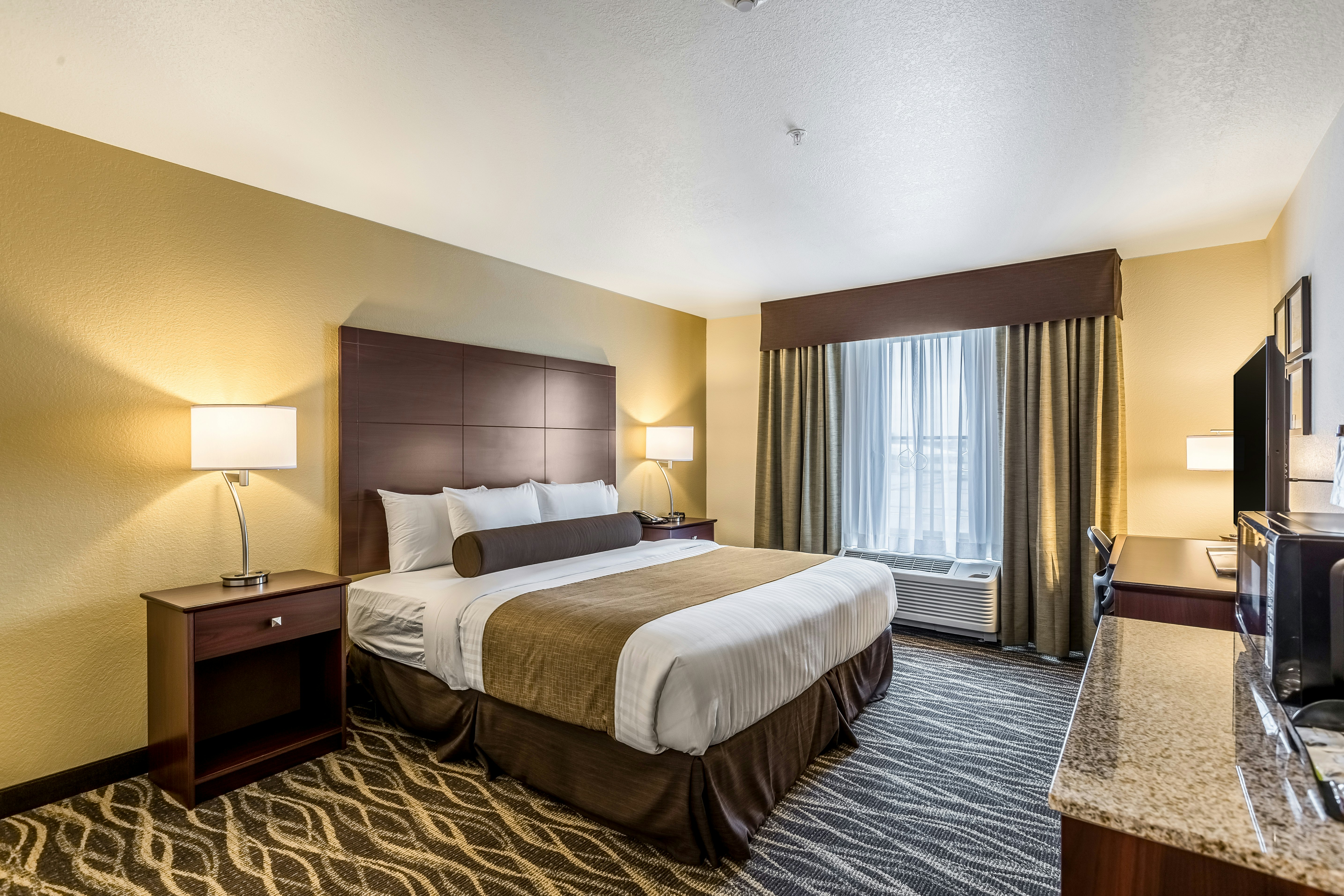 Cobblestone Hotel & Suites – Stevens Point 11/55