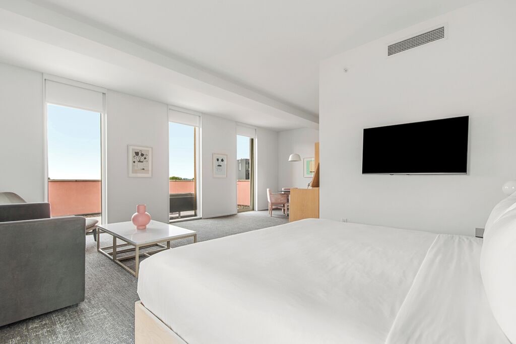 Premier, King Bed, Balcony