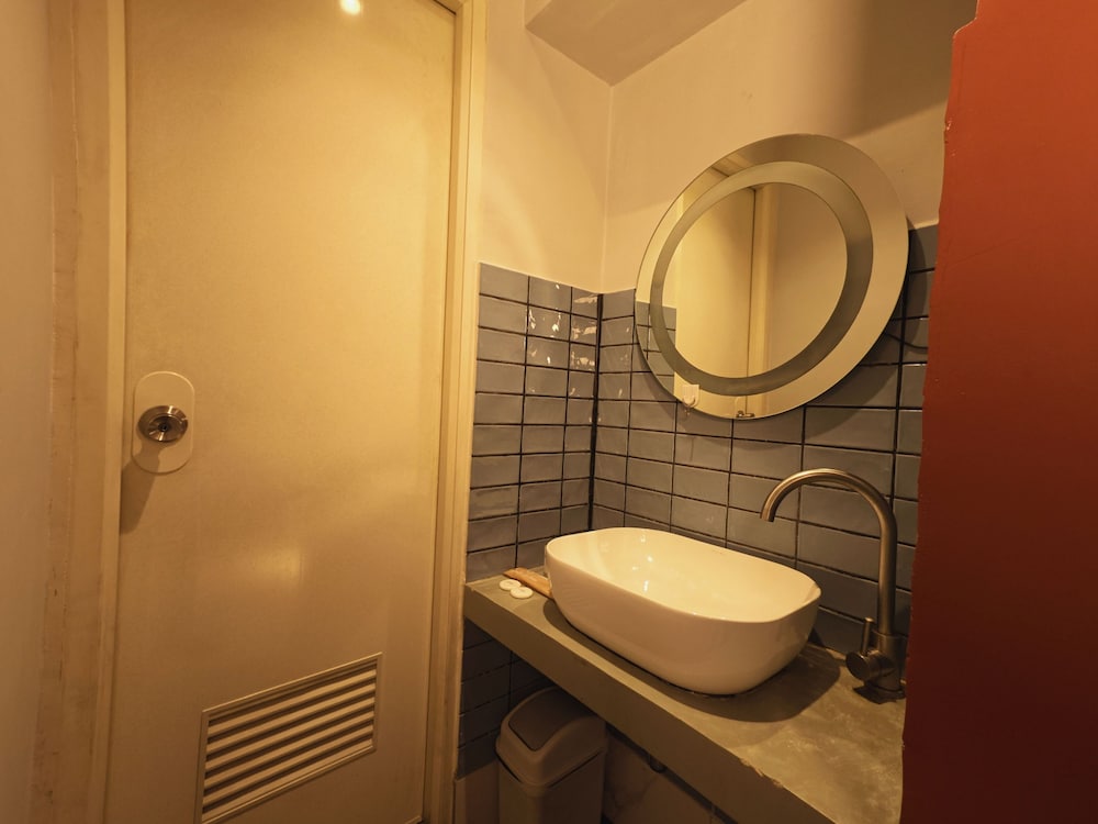 Citizen Hotel 47/50