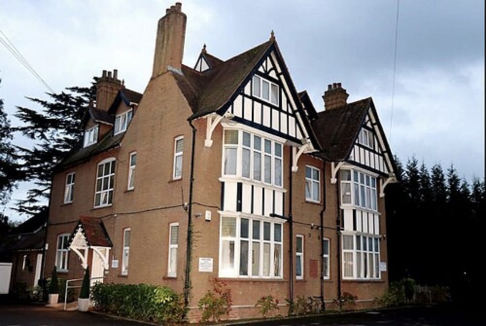 Gatwick Inn 1/53