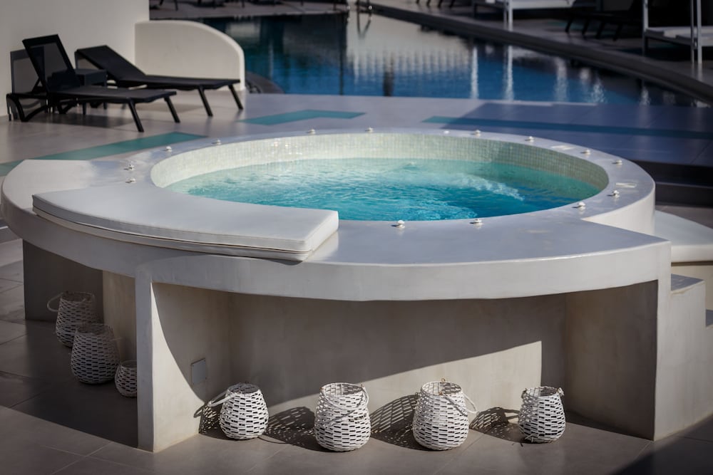 MAR N MAR CROWN SANTORINI HOTEL AND SUITES 42/48
