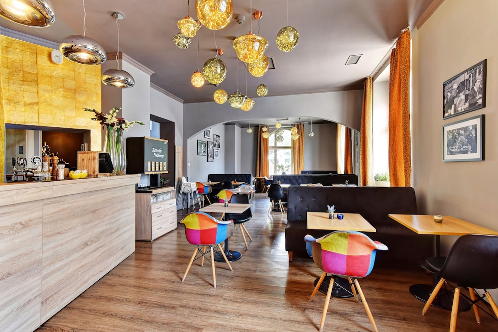 Hotel Davinci 6/48