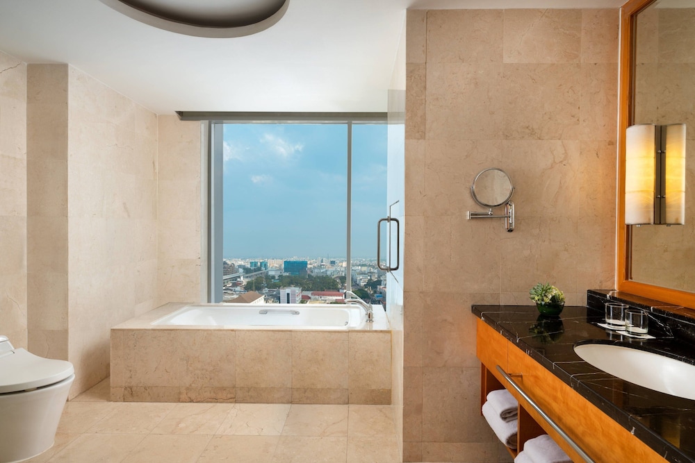 Jw Marriott Medan 18/56
