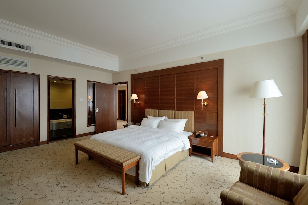 Gladden Hotel Shilong 4/58