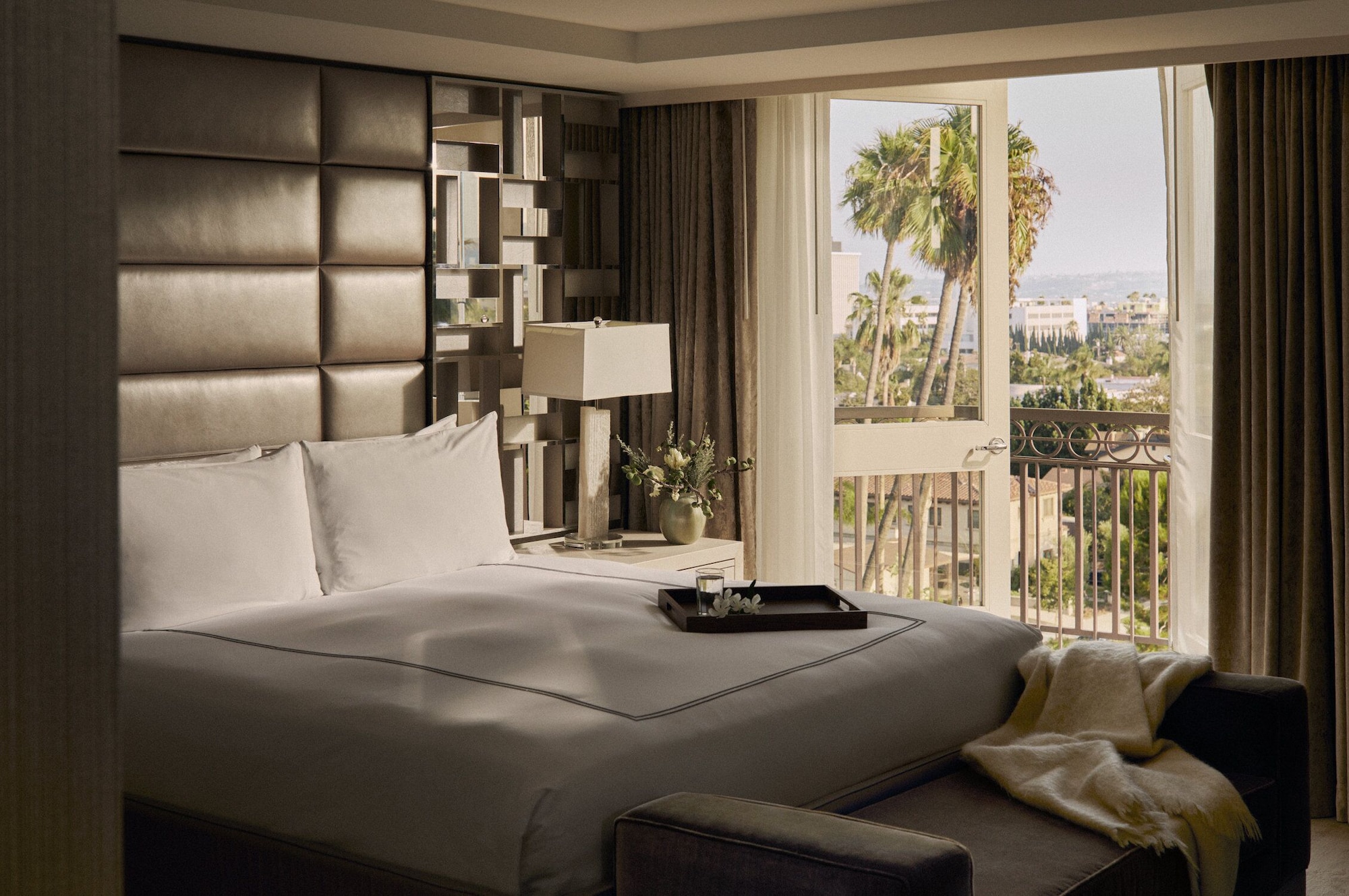 PALM, SUITE