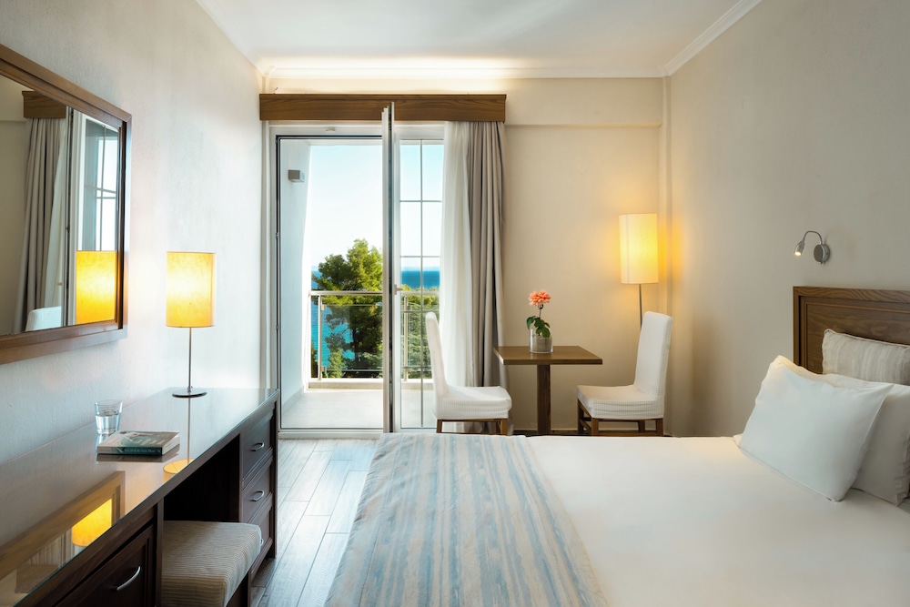 ROOM, TWIN BEDS, SEA VIEW
