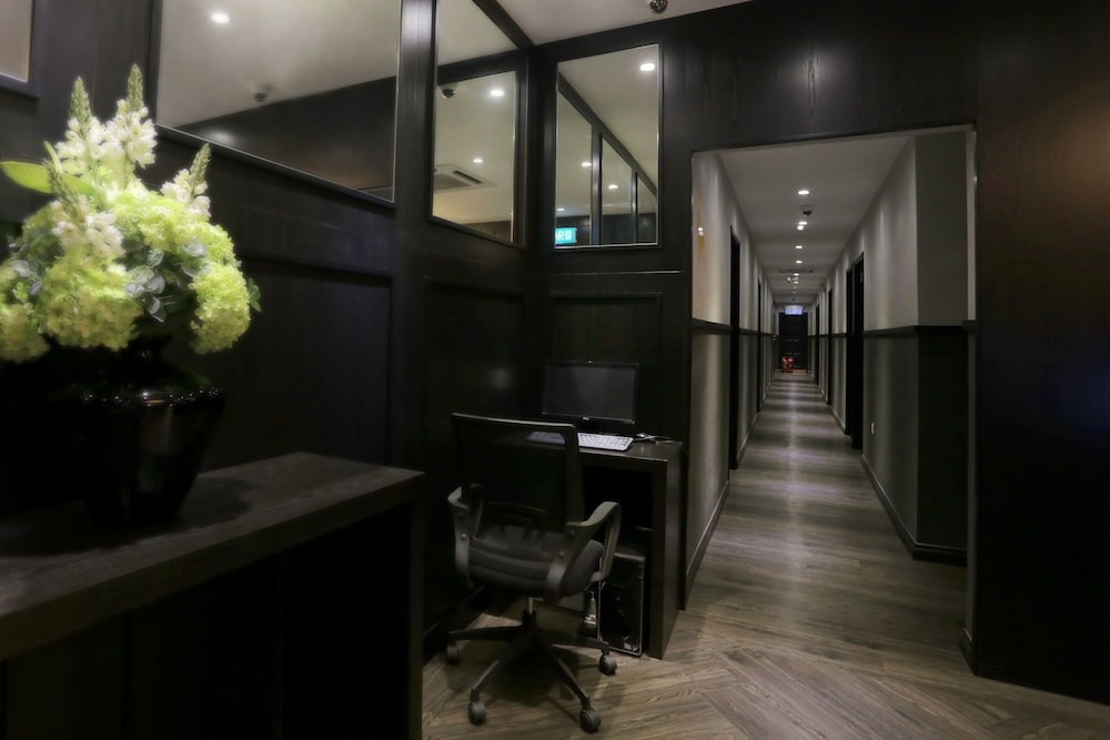 Vio Hotel 23/25