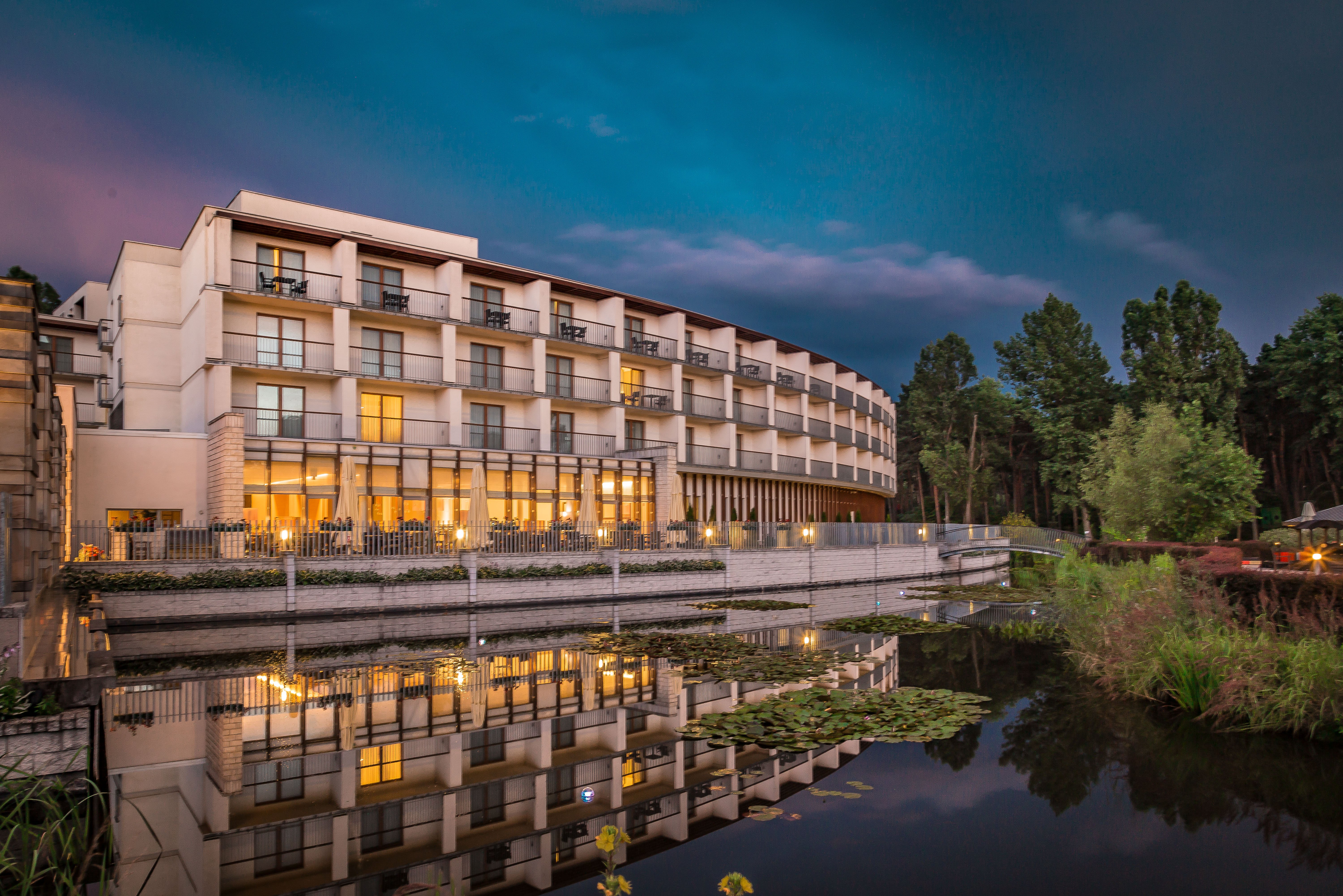 Holiday Inn Warsaw Jozefow 1/50