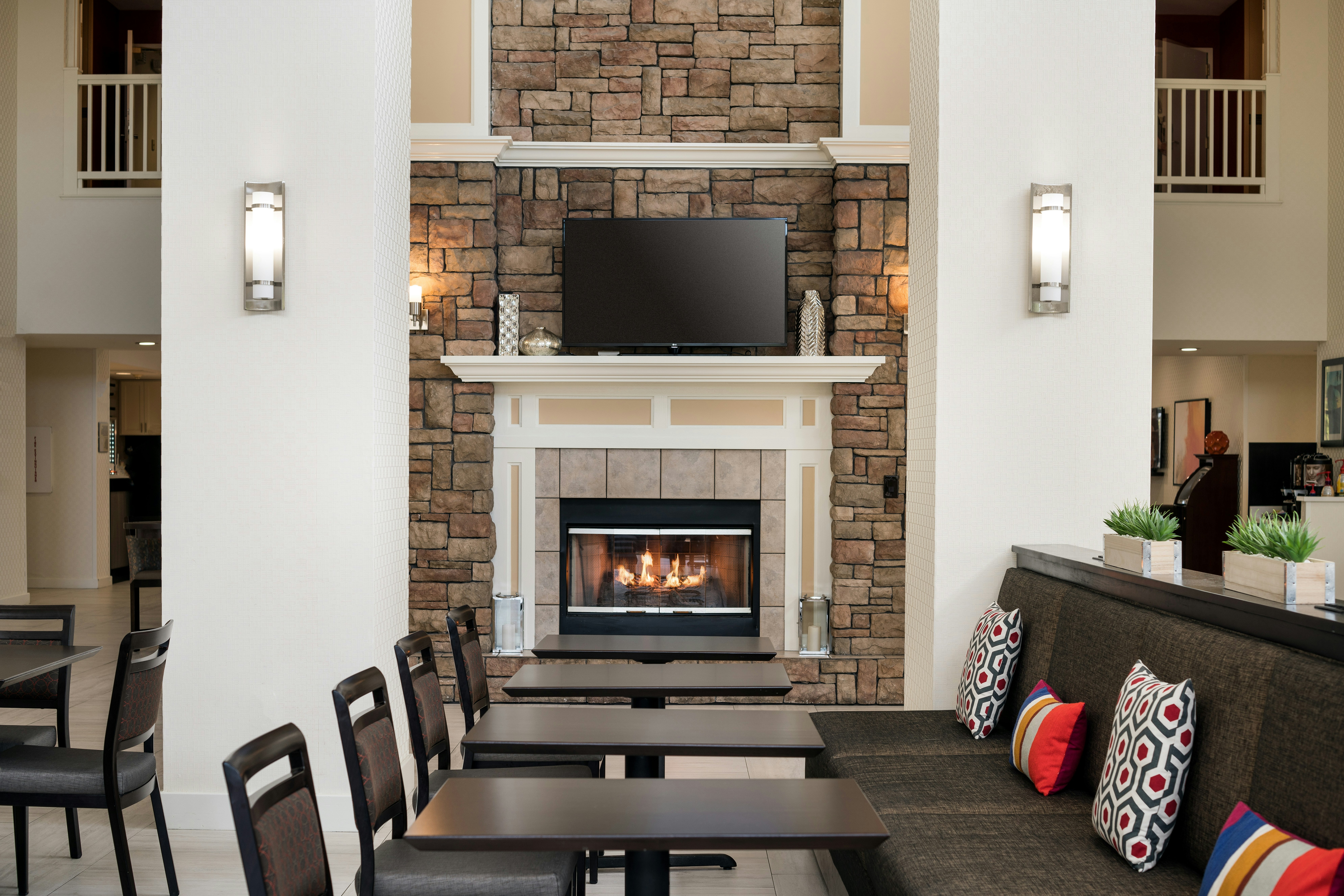 Homewood Suites By Hilton Anaheim-Main Gate Area 60/69
