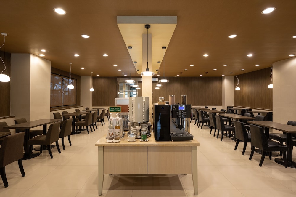 Kindness Hotel Min Sheng 44/58