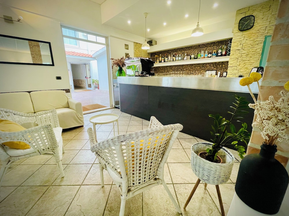 Albergo Minturnae 4/49