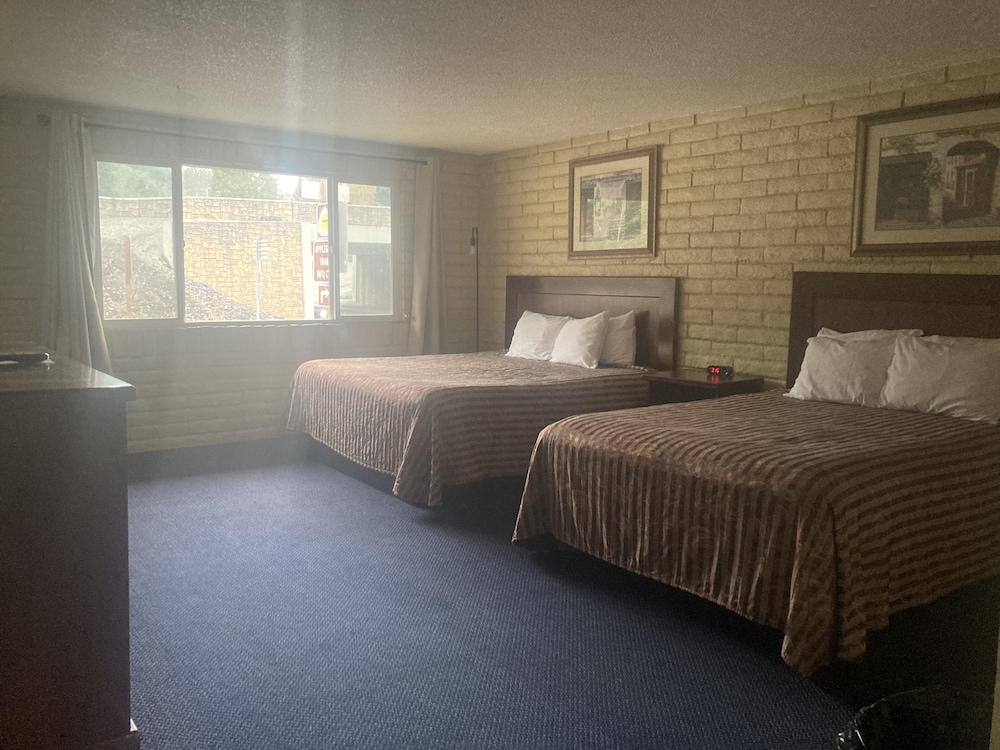 Travelodge by Wyndham Canyonville 20/45
