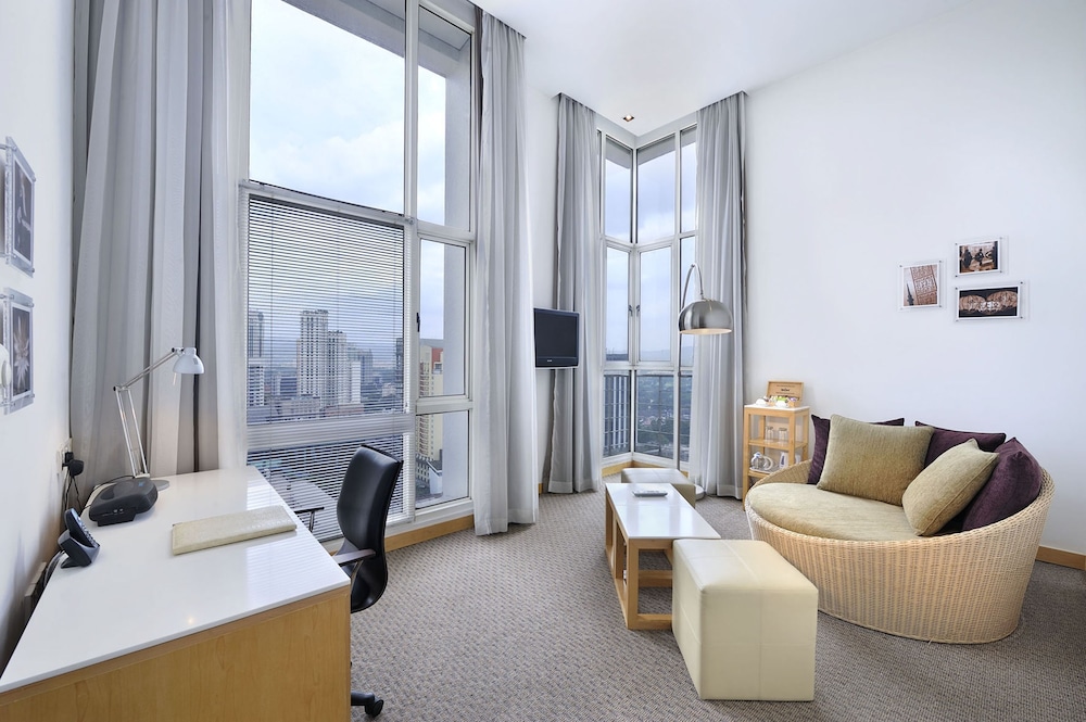 Hotel Capitol Kuala Lumpur 16/25